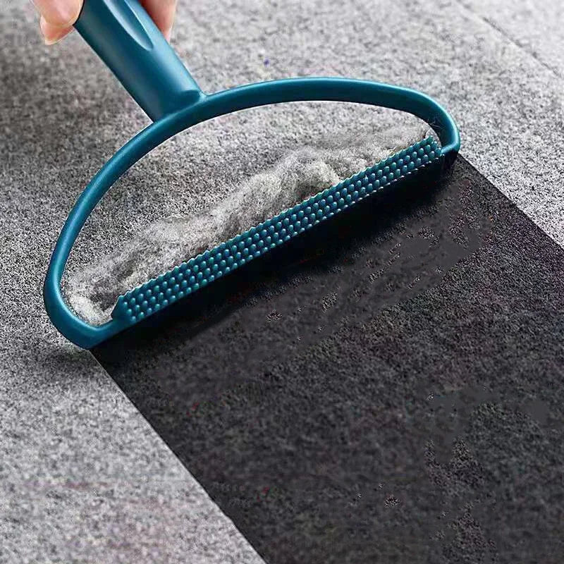 Portable Lint Roller and Fabric Shaver – Pet Hair and Lint Remover